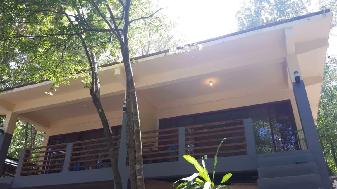Pele'S Place سابانغ المظهر الخارجي الصورة